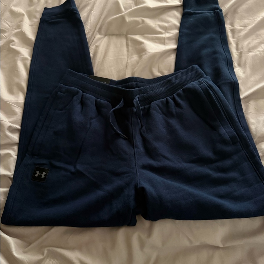 Under Armour Joggers NWT sz L Navy Blue
